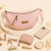 Illustration sac demi-lune personnalisable tissu rayé rose sur le site Johanna Créations