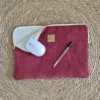 Housse d'ordinateur 13 pouces en velours côtelé Bordeaux et doublure écrue sur le site Johanna Créations