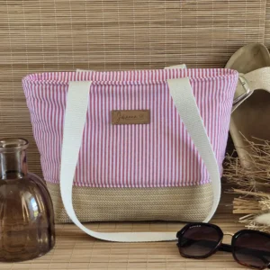 Sac de plage petite taille à rayures cerises Sac de plage petite taille à rayures rouge cerises et base raphia sur le site Johanna Créations