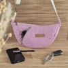 Sac demi-lune rayé rose, poche avant zippée ouverte – sur le site Johanna Créations