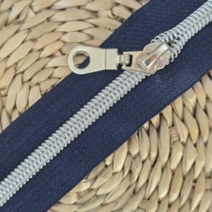 Bleu Marine & Argent