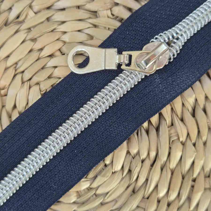 Marine & argent