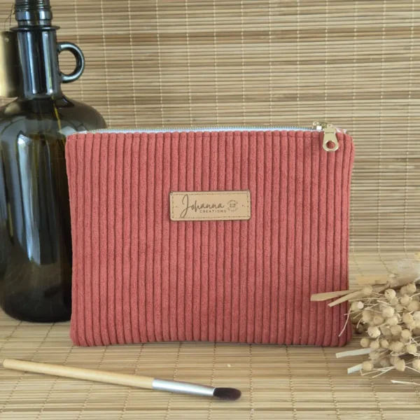 Trousse plate velours côtelé terracotta – sur le site Johanna Créations
