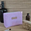 Trousse triangle à rayures rouge cerise avec tissu intérieur blanc sur le site Johanna Créations